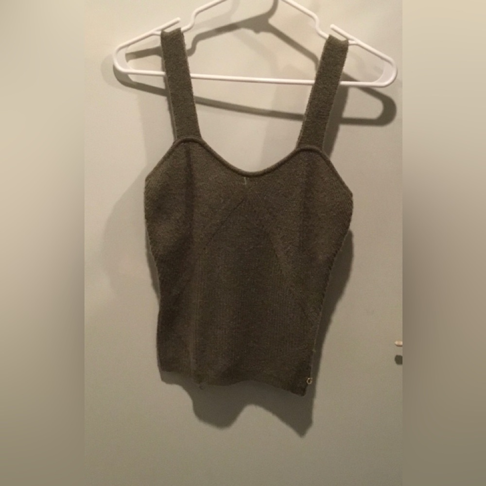 Super Cute GUESS Sweater Tank